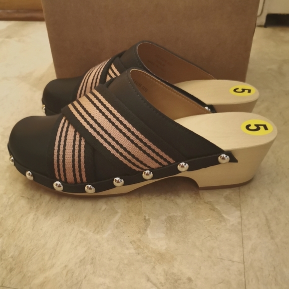 Hunter new sandals  size 5 - Picture 1 of 4